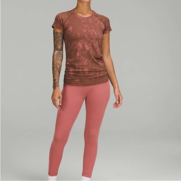 Lululemon Athletica Pink Fitted Muscle Tee - Picture 2 of 6